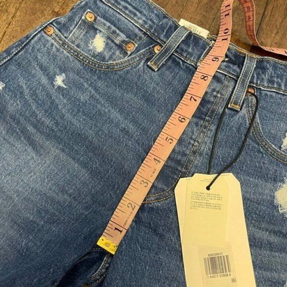 Levi's 501 Mid Thigh Shorts - Picture 6 of 11